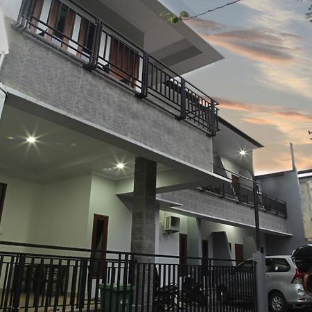 Andelis Homestay Yogyakarta Ngoại thất bức ảnh
